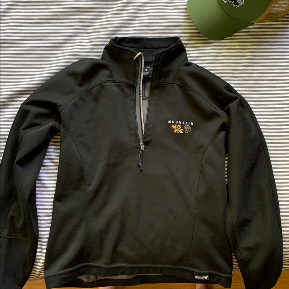 Mountain Hardware Quarter Zip